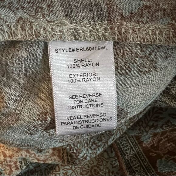 En crème romper - Picture 9 of 9